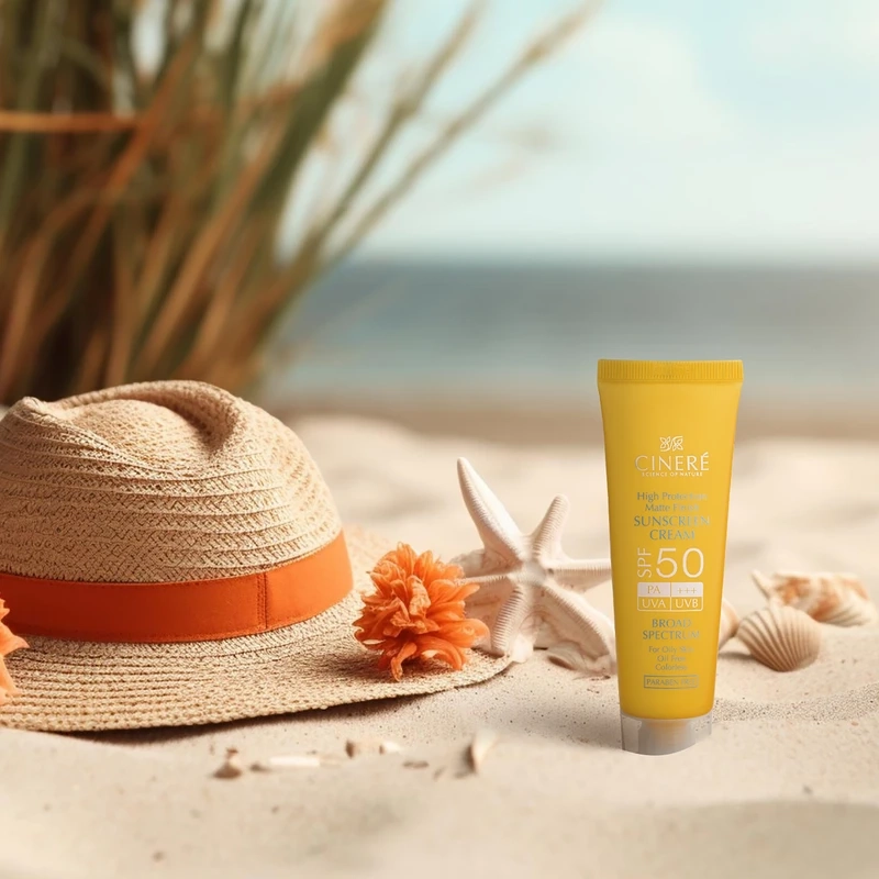 کرم ضد آفتاب بدون رنگ سینره مدل SPF50 محافظ UVA ،UVB و +++PA، ضد لک، ضد پیری، مناسب پوست چرب حجم 50 میلی‌لیتر